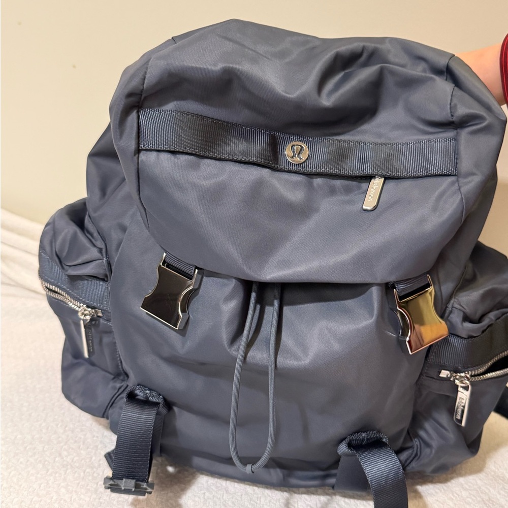 lululemon athletica Mini wunderlust backpack 14L - Picture 2 of 6